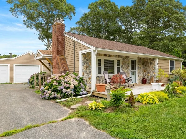 460 Lincoln Rd, Barnstable, MA 02630