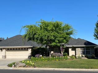 2813 Carolina Ave, Clovis, CA