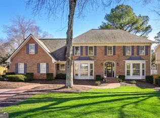1050 Redstone Ln, Dunwoody, GA 30338