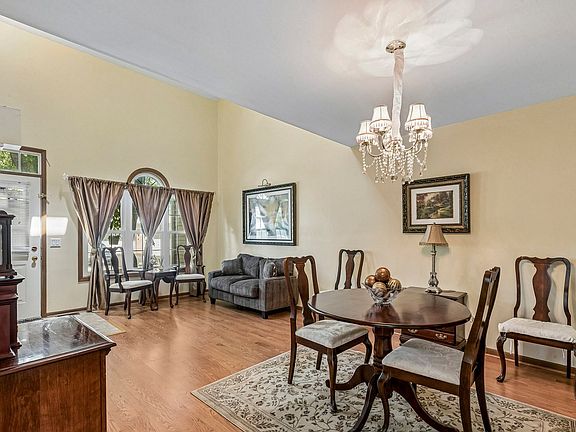 4th image of 459 Davinci Cir