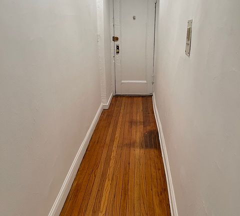 4th image of 421 W 24th St APT B