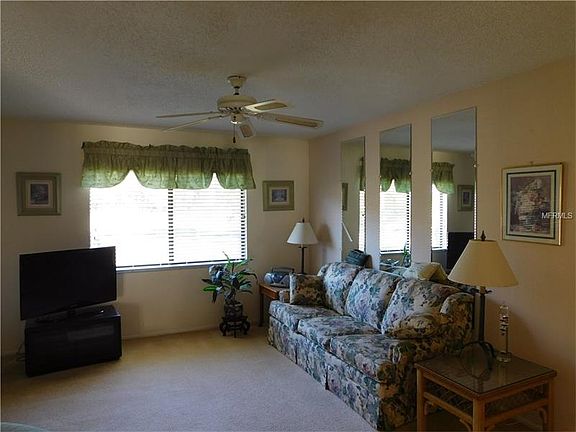 3rd image of 2238 Sequoia Dr