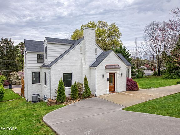 5th image of 229 Ailsie Dr