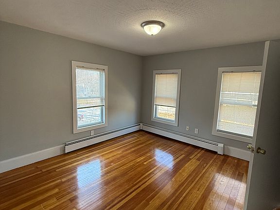 3rd image of 25-27 West St #2