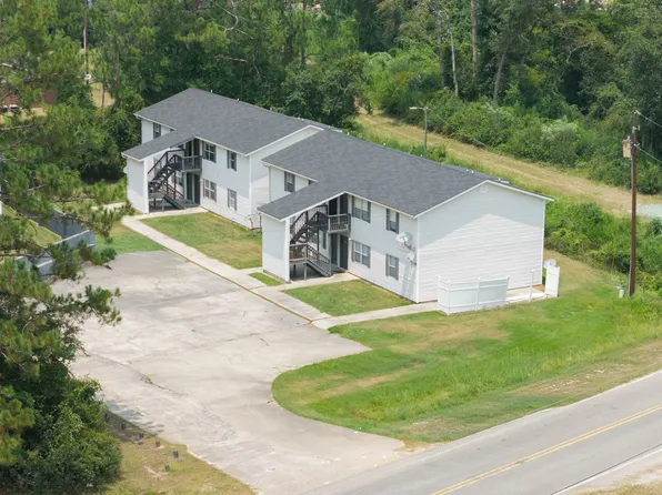1900 City Circle Rd, Baxley, GA 31513