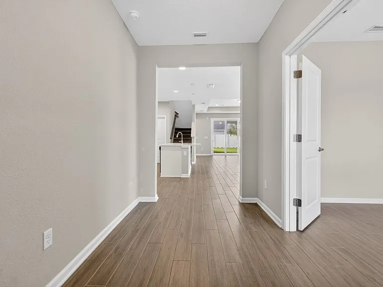 72 Ben Ct — Photo 5