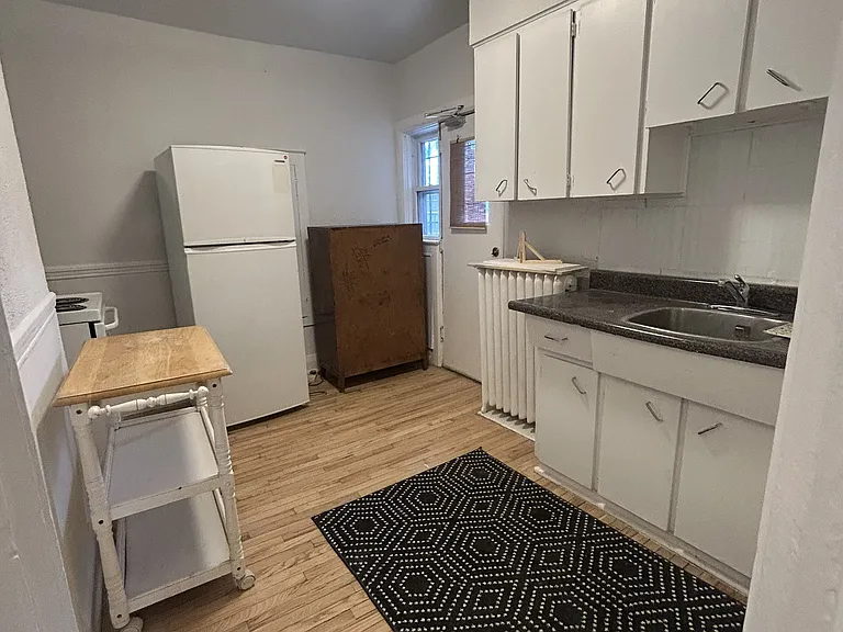 28 Springhurst Ave #6 — Photo 4