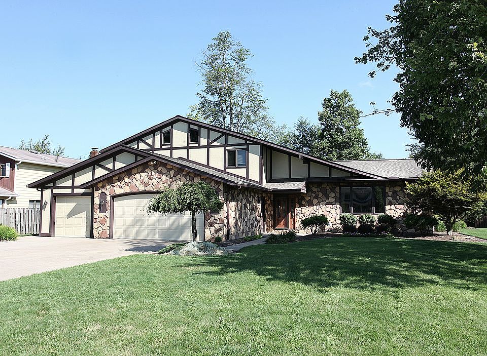 1st image of 9920 Cedarwood Dr