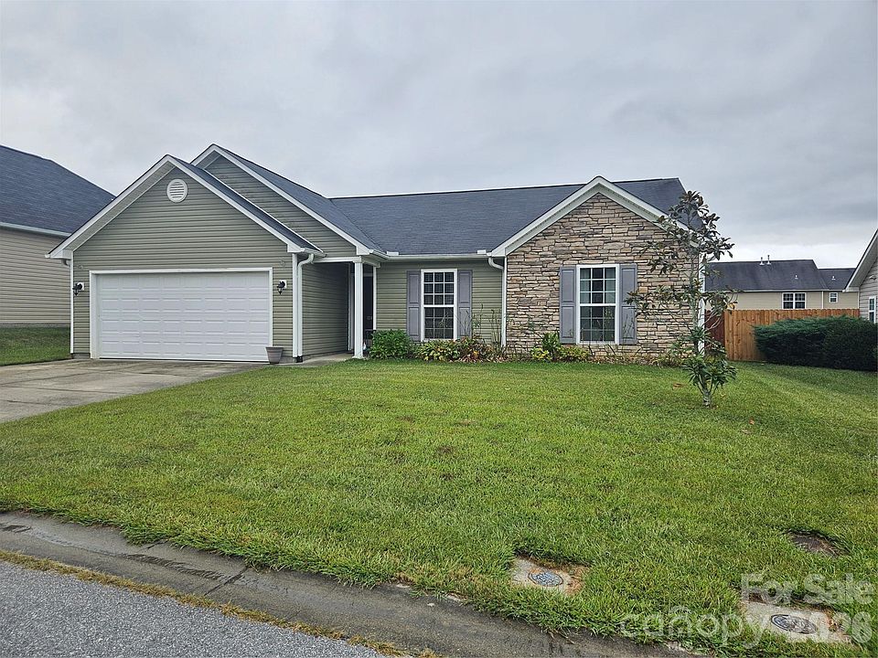 1st image of 33 Timbergreen Trl