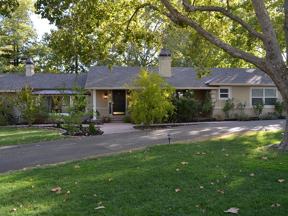 1st image of 4466 N Park Dr