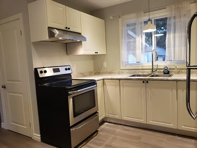 105 Harold Ave #1 — Photo 15
