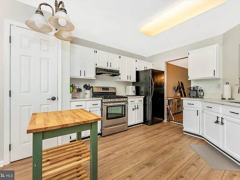 7115 Oberlin Cir — Photo 14