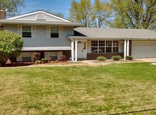 13075 Old Jamestown Rd, Florissant, MO 63033