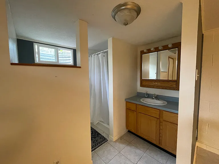 11961 N 75th St — Photo 19