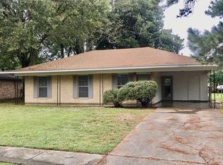10667 Rhus Fringe Dr, Baton Rouge, LA 70816