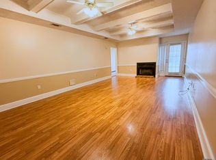 5321 Sleepy Hollow Dr, Baton Rouge, LA 70817