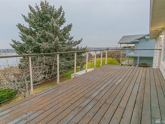 4th image of 2202 S Beaumont Dr