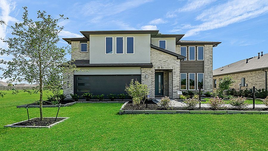 Home Elevation -Modern style