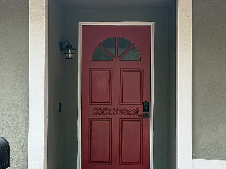 21111 Winterset Dr — Photo 2
