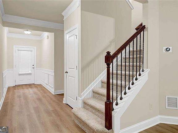 4th image of 13374 Canary Ln
