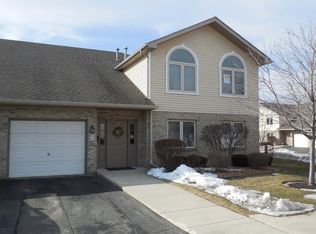 2678 Jodee Dr, Joliet, IL 60436