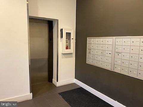 4th image of 1238 Callowhill St Suite 306