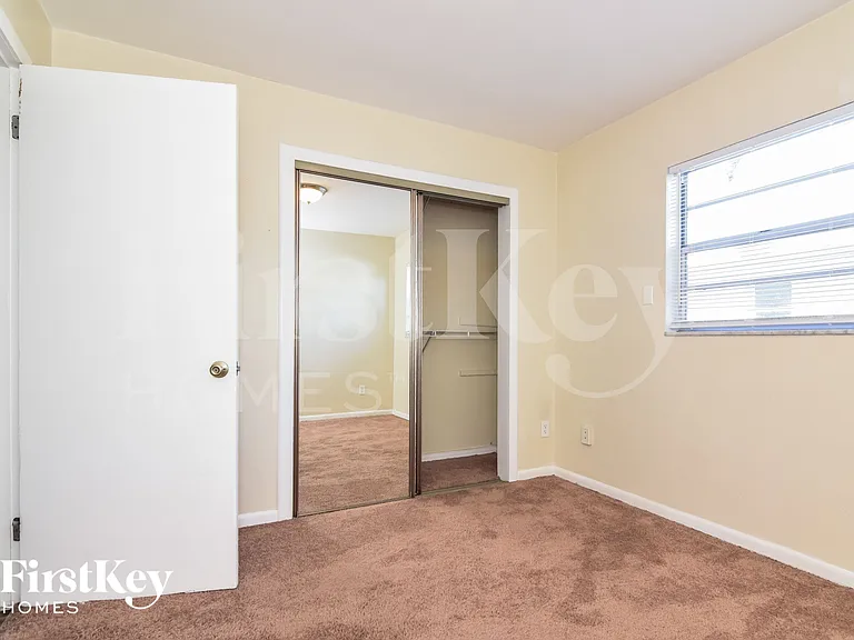 4818 W Bay Villa Ave — Photo 11