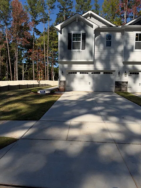 2934 Spring Manor Way