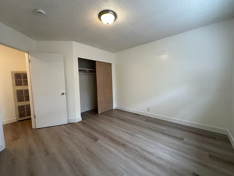 318 Gault St #6 — Photo 14