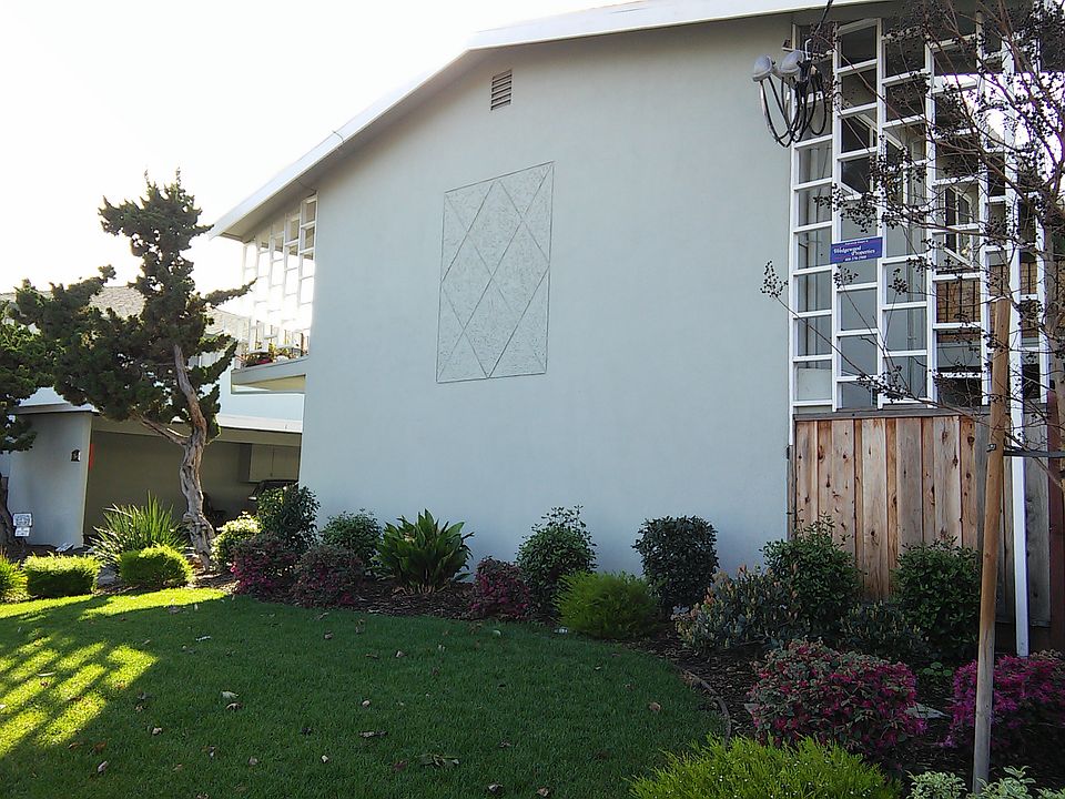 2nd image of 3460 Warburton Ave APT 1