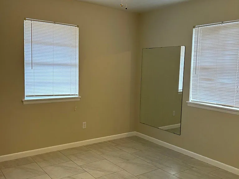 1003 Hazelton St #1003 — Photo 8