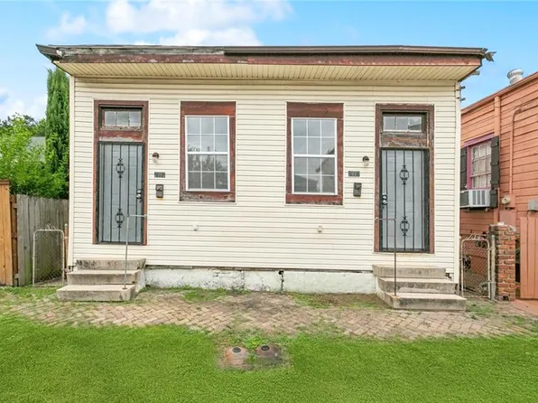 2717 S Liberty St, New Orleans, LA 70113