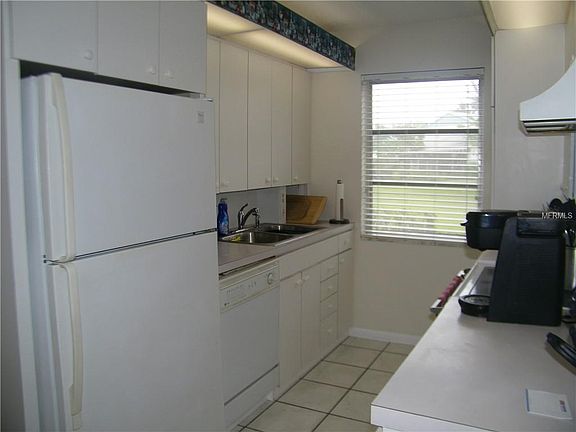 3rd image of 3222 40th Way S APT C