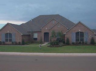 19404 Stubblefield Ln, Edmond, OK 73012