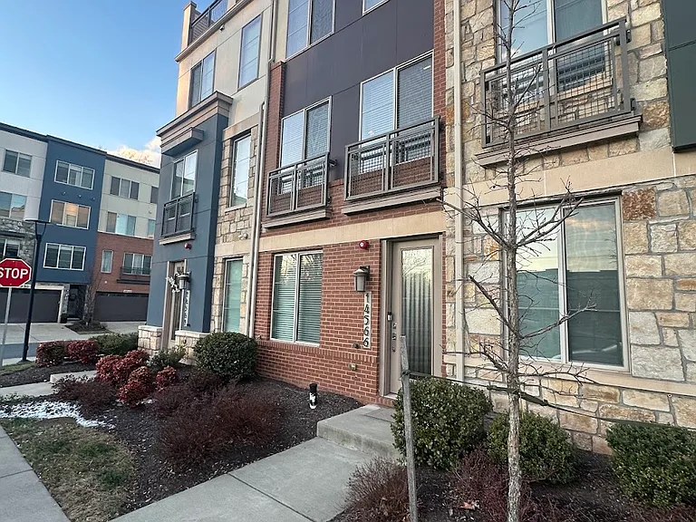 14566 Lake Vista Dr — Photo 3