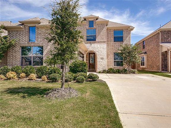2nd image of 1741 Goldenrod Ln