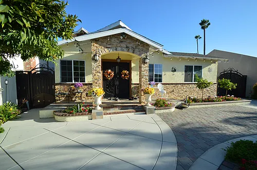 1310 W Fern Dr Photo 1