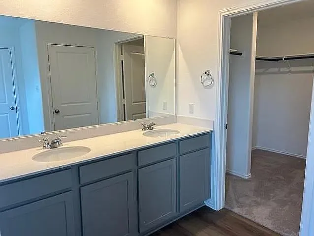 607 Water Way Ave — Photo 5