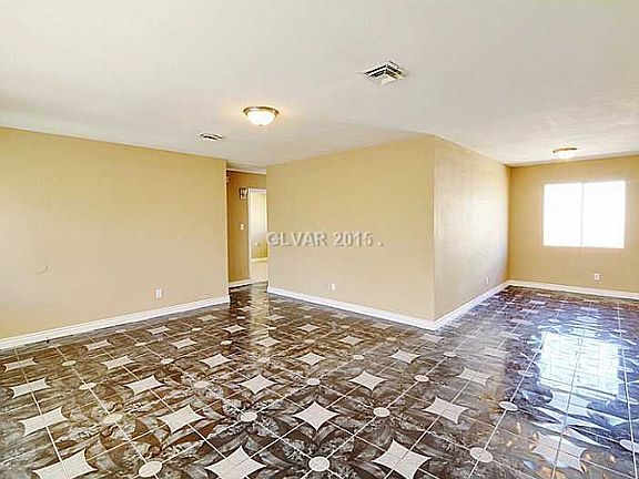 3rd image of 3520 Trout Lake Ave