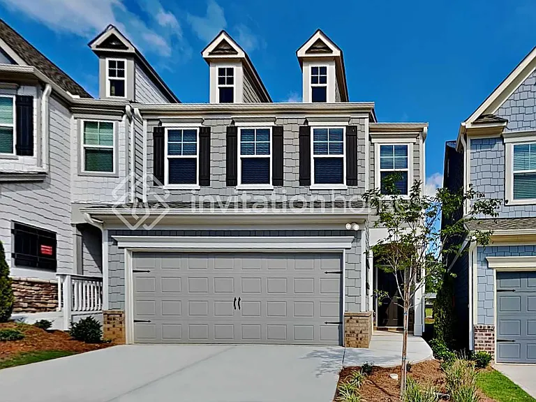 143 Webster Cir — Photo 1