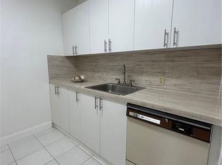 185 Fanshaw E, Boca Raton, FL 33434