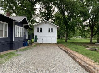 139 1/2 S Lowry St, Stillwater, OK 74074