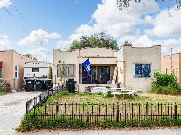 6033 Clarkson Ave, Maywood, CA 90270