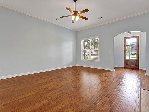 3rd image of 8462 Woodland Rose Cir N