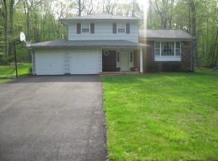 22 Kennedy Dr, Flanders, NJ 07836