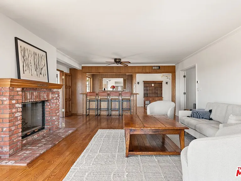 2317 Kimridge Rd — Photo 24