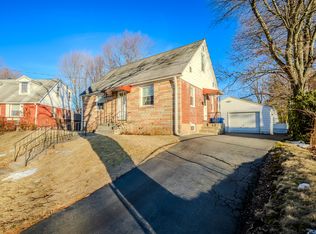 10 Lorenzo Pl, Bristol, CT 06010