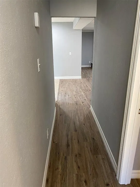 3 bed, 2.0 bath, 1322 sqft, $1,750 — Photo 3