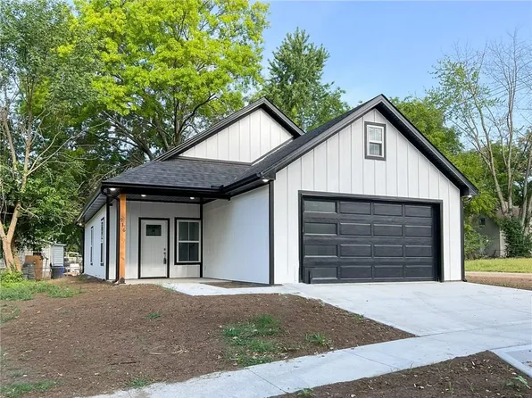 916 S Marvin Ave, Sedalia, MO 65301