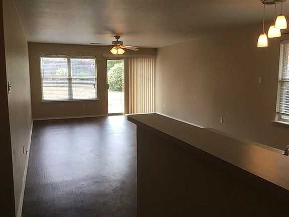 4th image of 1516 Merryvale Ct
